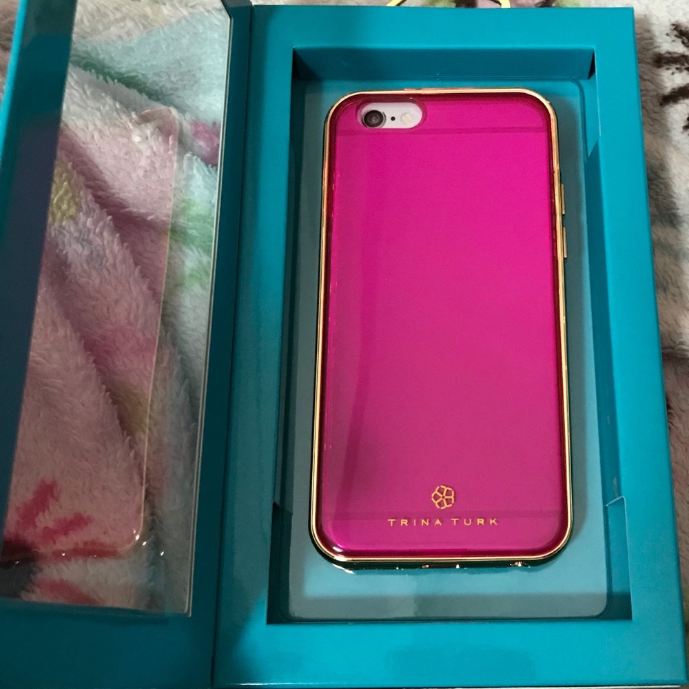 Authentic Trina Turk Iphone soft case w/gold trim